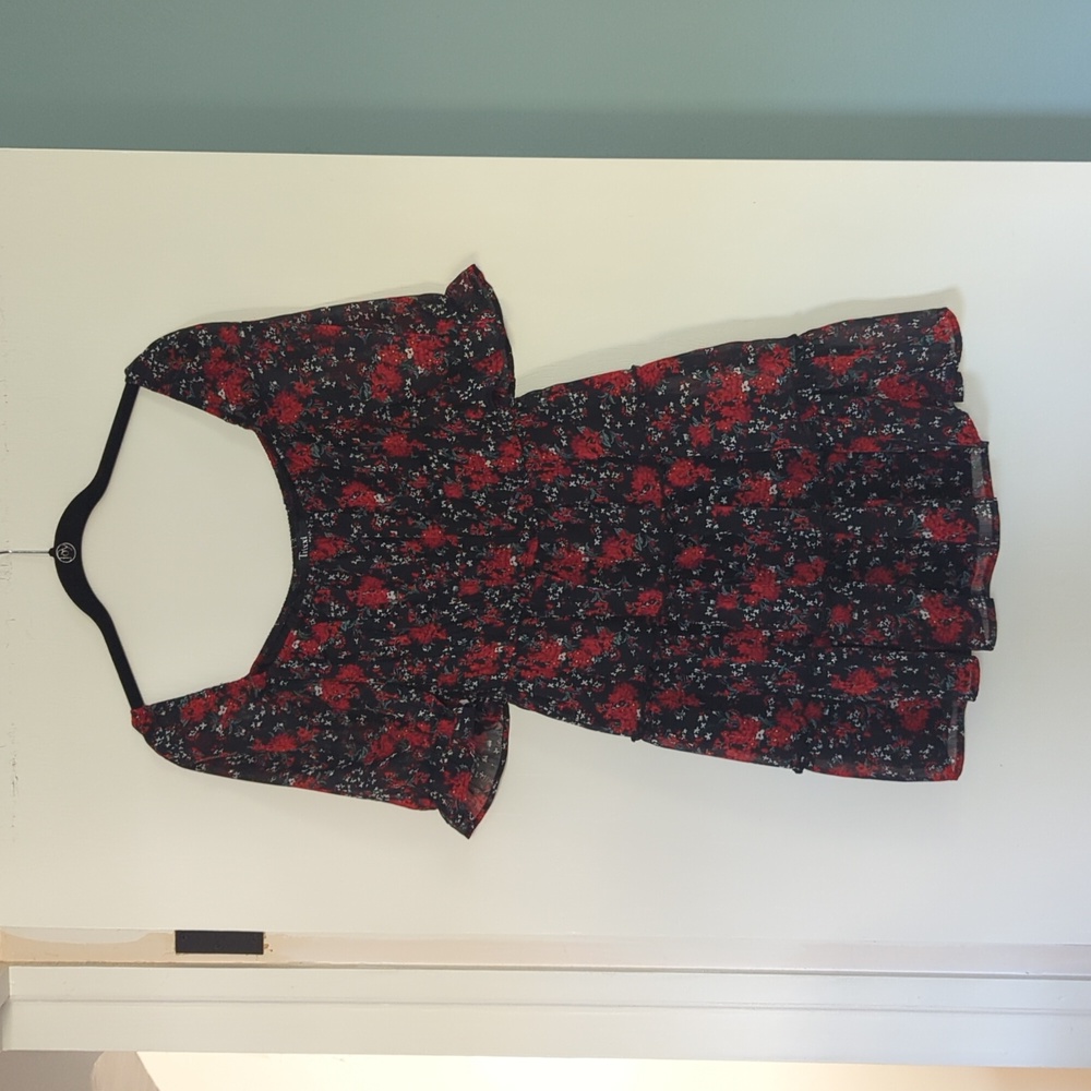 Trixxi Red Floral Short Sleeve Tier Dress